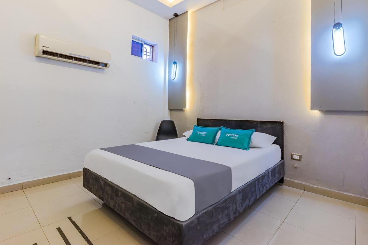 Ayenda Blue Cristal Hotel Monterrey Ngoại thất bức ảnh