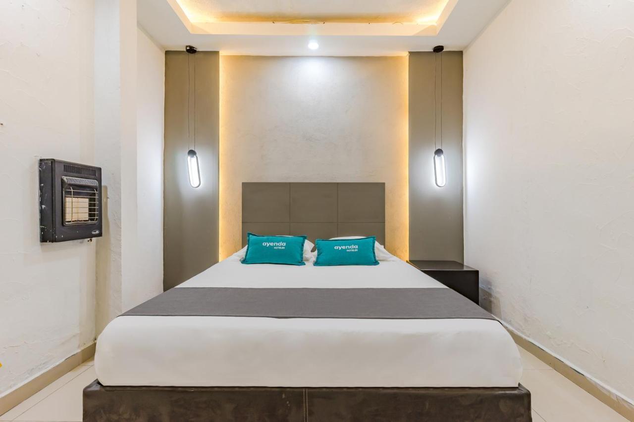 Ayenda Blue Cristal Hotel Monterrey Ngoại thất bức ảnh